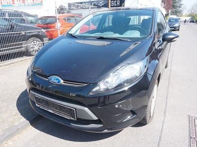 Usata Ford Fiesta Trend 82 CV (60 kW) 2011 Nero Berlina