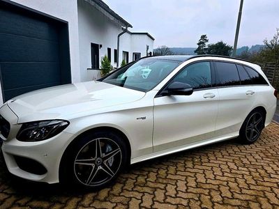 Weiß Gebraucht 2018 Mercedes C43 AMG AMG Kombi | 34.900 € (Etwas zu teuer)