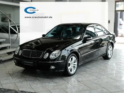 Gebraucht Mercedes E220 Avantgarde 150 PS (110 kW) 2003 Schwarz Limousine