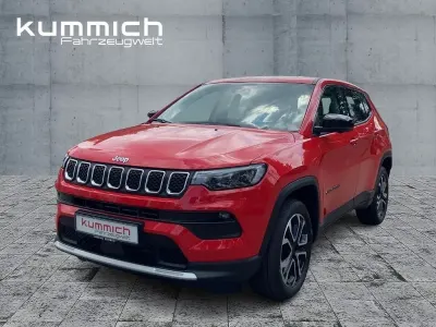 Gebraucht Jeep Compass Altitude 131 PS (96 kW) 2024 Rot SUV