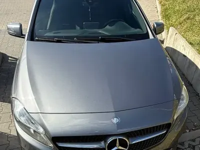 Gebraucht Mercedes A180 122 PS (89 kW) 2017 Kleinwagen