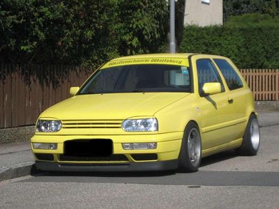 Gebraucht VW Golf III GT 101 PS (74 kW) 1996 Gelb Limousine