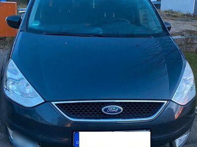 Grau Gebraucht 2007 Ford Galaxy Van / Kleinbus | 3.700 € (Fairer Preis)