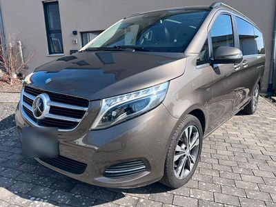 Gebraucht Mercedes V250 190 PS (139 kW) 2017 Braun Van / Kleinbus
