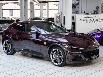 Gebraucht Ferrari Purosangue 725 PS (533 kW) 2024 Violett SUV