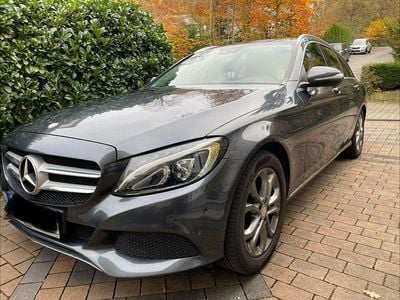 Gebraucht Mercedes C220 Avantgarde 170 PS (125 kW) 2015 Grau Kombi