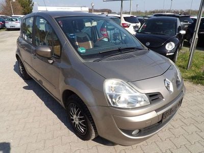 Gebraucht Renault Modus Dynamique 111 PS (81 kW) 2012 Stone Van / Kleinbus