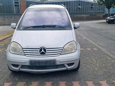 Mercedes Vaneo