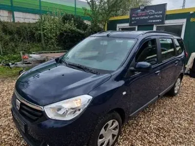 Gebraucht Dacia Lodgy Lauréate 109 PS (80 kW) 2016 Blau Van / Kleinbus