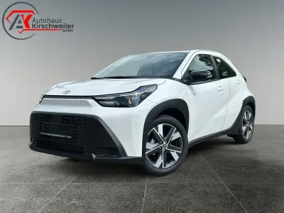 Neu Toyota Aygo X Active 116 PS (85 kW) 2026 Super white SUV