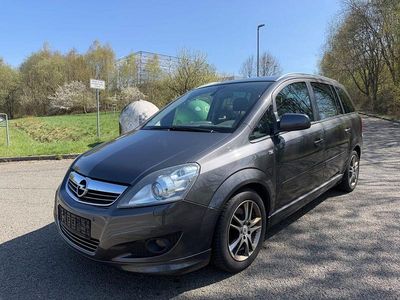 Usata Opel Zafira Family 125 CV (91 kW) 2012 Grigio Monovolume