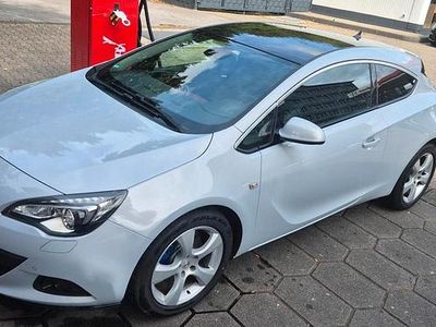 Opel Astra GTC