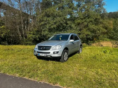 Gebraucht Mercedes ML280 190 PS (139 kW) 2007 Silber SUV
