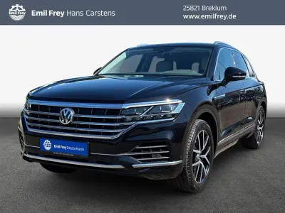Gebraucht VW Touareg Basis 286 PS (210 kW) 2019 Deep black perleffekt SUV
