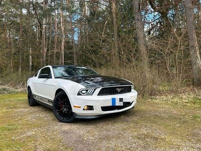 Gebraucht Ford Mustang 309 PS (227 kW) 2011 Weiß Coupé