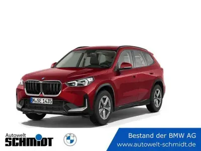 Gebraucht BMW X1 Shadowline 211 PS (155 kW) 2025 (rot)  fire red SUV