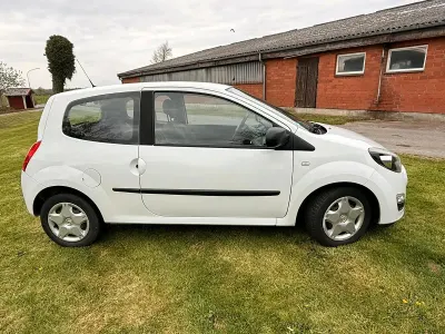Usata Renault Twingo 75 CV (55 kW) 2014 Bianco Utilitaria