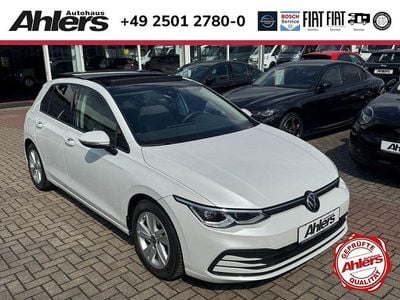 Używany VW Golf VII Life 150 KM (110 kW) 2021 Biały Hatchback