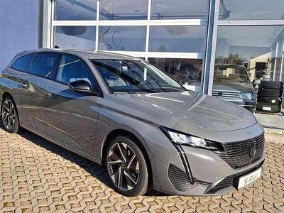 Gebraucht Peugeot 308 Allure 131 PS (96 kW) 2024 Selenium grau Kombi