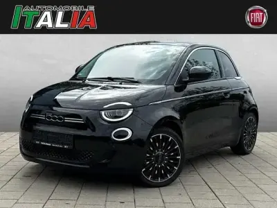 Gebraucht Fiat 500e La Prima 86 kW (118 PS) 2023 Schwarz Limousine