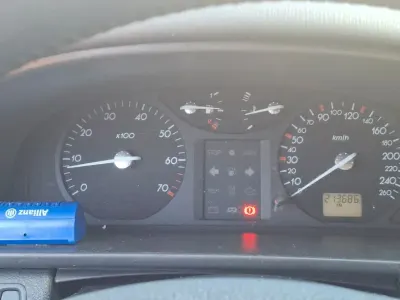 Gebraucht Renault Laguna II Expression 107 PS (78 kW) 2003 Gelb Limousine