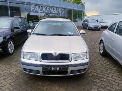 Używany Skoda Octavia 115 KM (84 kW) 2004 Srebrny Kombi