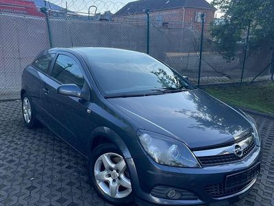 Opel Astra GTC
