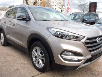 gebraucht Hyundai Tucson Passion 2WD+SITZHEIZUNG+USB+KAMERA+MFL+BC