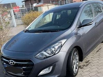 Second-hand Hyundai i30 110 CP (80 kW) 2015 Gri Break
