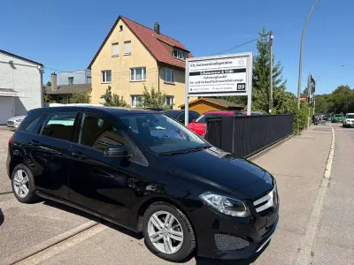 Gebraucht Mercedes B180 109 PS (80 kW) 2016 Schwarz Kleinwagen