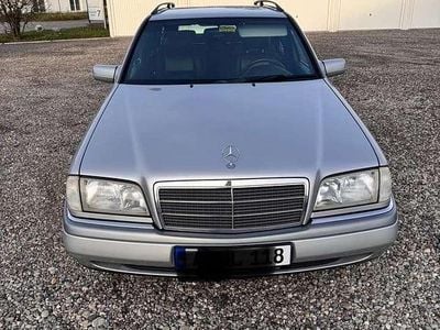 Gebraucht Mercedes C200 Elegance 136 PS (100 kW) 1996 Silber Kombi