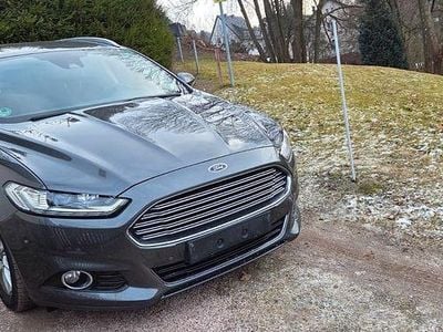 Gebraucht Ford Mondeo Titanium 150 PS (110 kW) 2016 Grau Kombi