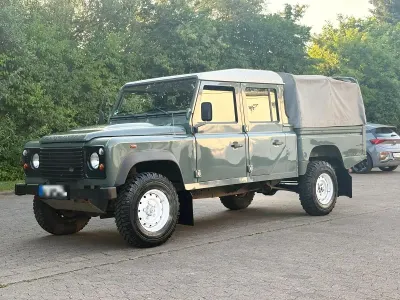 Gebraucht Land Rover Defender 120 PS (88 kW) 2008 Grün SUV