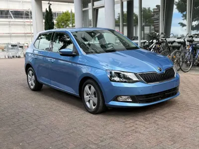 Gebraucht Skoda Fabia 110 PS (80 kW) 2015 Blau Kleinwagen