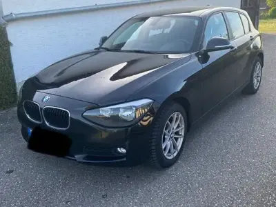 Gebraucht BMW 116 136 PS (100 kW) 2012 Schwarz Kleinwagen