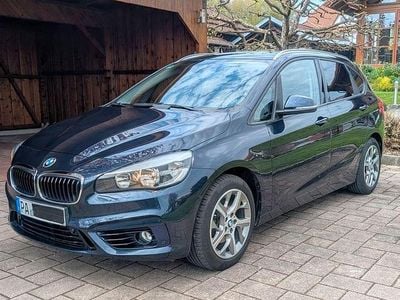 Second-hand BMW 218 Active Tourer Sport Line 150 CP (110 kW) 2015 Albastru Monovolum