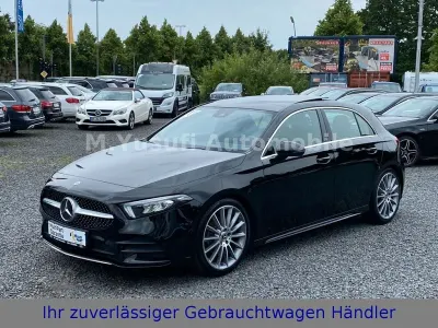 Gebraucht Mercedes A180 AMG line 136 PS (100 kW) 2019 Schwarz Limousine