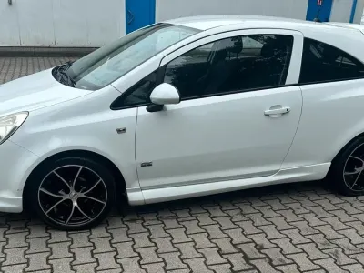 Gebraucht Opel Corsa OPC 80 PS (58 kW) 2009 Weiß Kleinwagen