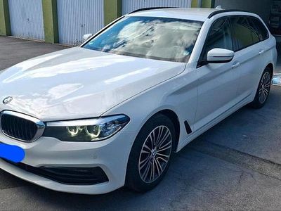 Gebraucht BMW 520 Sport Line 190 PS (139 kW) 2018 Weiß Kombi