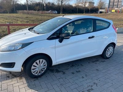 Gebraucht Ford Fiesta 60 PS (44 kW) 2015 Weiß Coupé