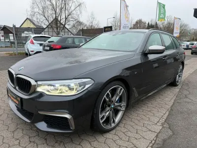 Gebraucht BMW M550 Performance 400 PS (294 kW) 2019 Grau Kombi