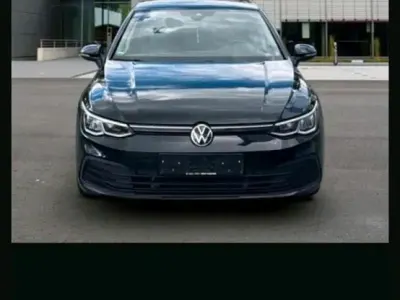 Gebraucht VW Golf VIII 150 PS (110 kW) 2020 Schwarz Limousine
