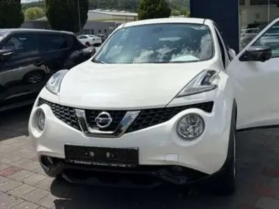Gebraucht Nissan Juke 113 PS (83 kW) 2019 Brilliant white (m) SUV