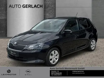 Gebraucht Skoda Fabia Ambition 90 PS (66 kW) 2017 Schwarz Limousine