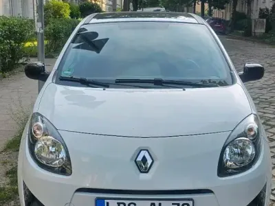Gebraucht Renault Twingo Night&Day 75 PS (55 kW) 2010 Weiß Kleinwagen