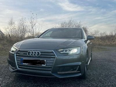 Grau Gebraucht 2015 Audi A4 S-Line Kombi | 22.950 €