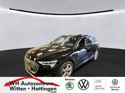 Używany Audi e-tron Advanced 300 kW (408 KM) 2022 Czarny SUV