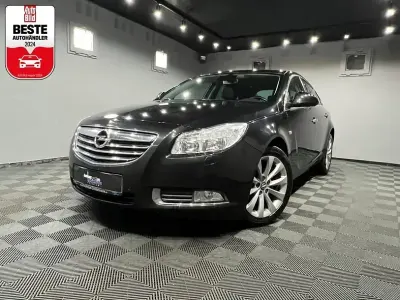 Gebraucht Opel Insignia 163 PS (119 kW) 2012 Karbonschw graphitschw midnigh (metallic) Limousine