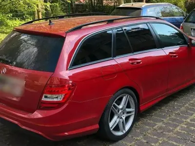 Gebraucht Mercedes C250 204 PS (150 kW) 2012 Rot Kombi