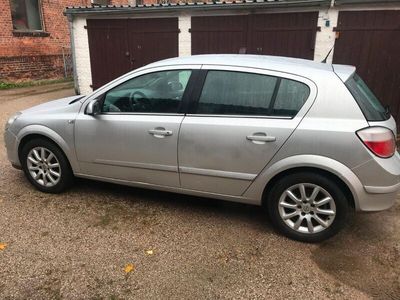 gebraucht Opel Astra 1.8 Automatik EditionKlimaTempomatTÜV NEU